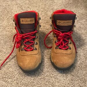 Columbia hiking boots. Brown/Tan and red. Size US women’s 7.